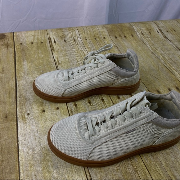 Women's‎ Athletic Sneakers - Cream and Brown - Picture 3 of 8
